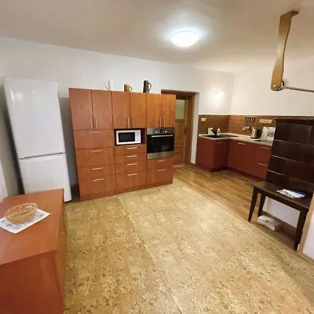 U Prochazku Nyaraló